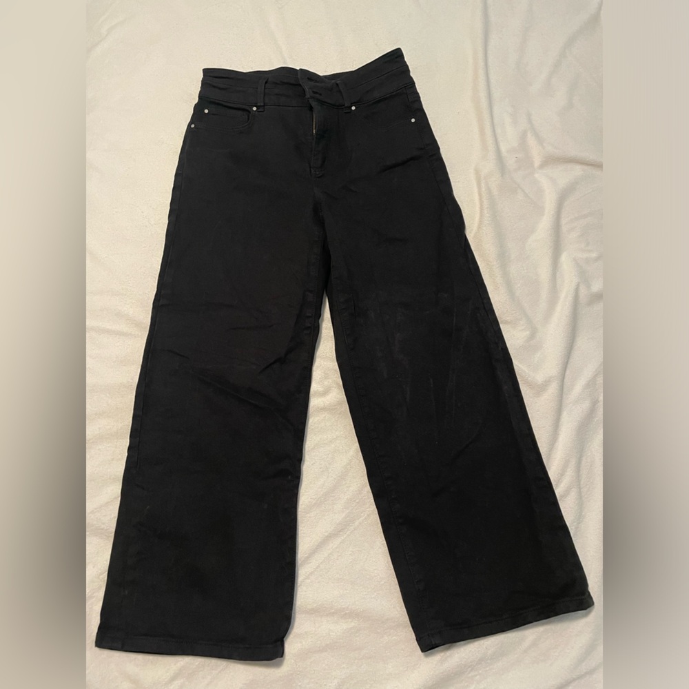 High waisted ankle length black wide leg jeans